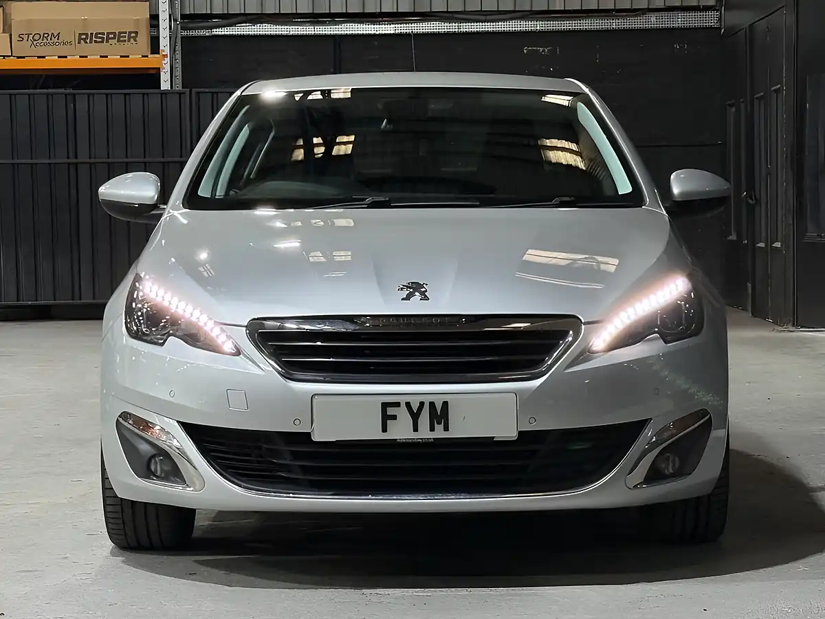 Used 2016 Peugeot 308 Allure Silver - Interior and Exterior details 7