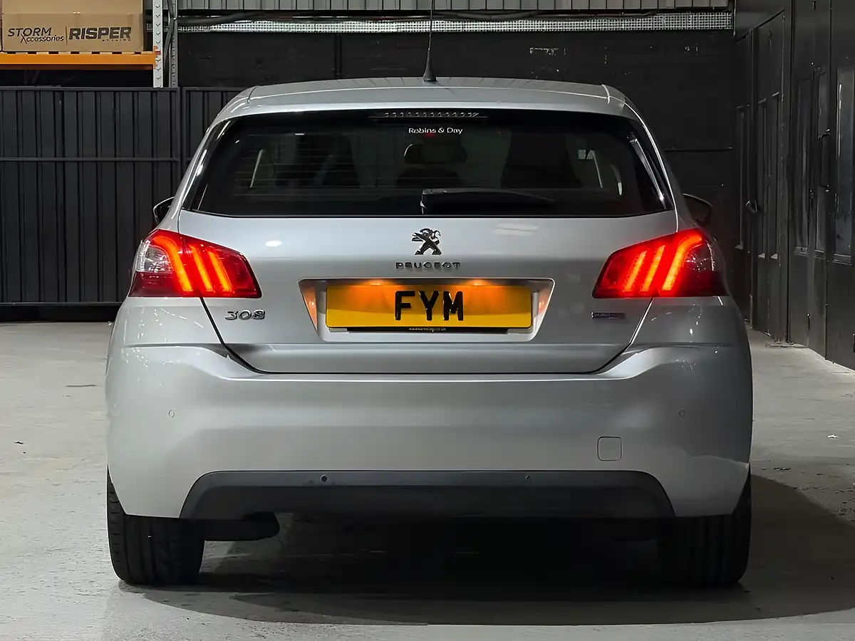 Used 2016 Peugeot 308 Allure Silver - Interior and Exterior details 8