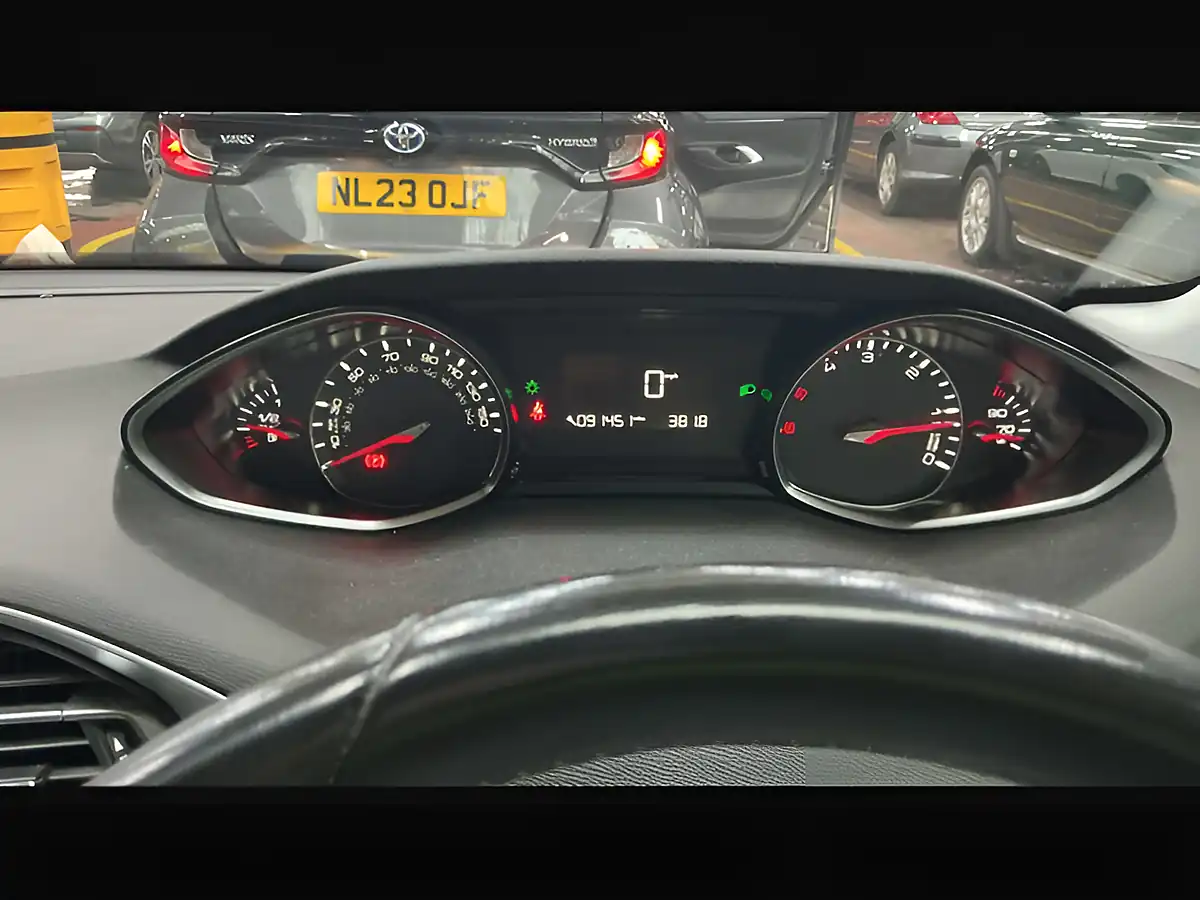 Used 2016 Peugeot 308 Allure Ultimate Red - Interior and Exterior details 13