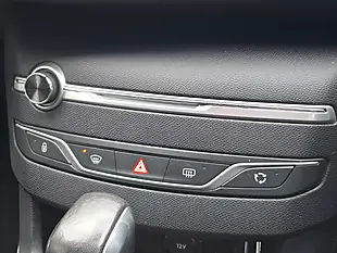 Used 2016 Peugeot 308 GT Line Blue - Interior and Exterior details 13