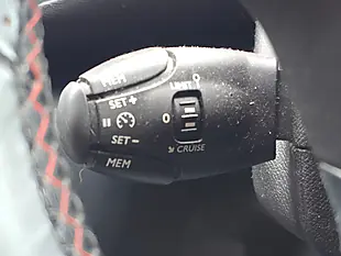 Used 2016 Peugeot 308 GT Line Blue - Interior and Exterior details 16