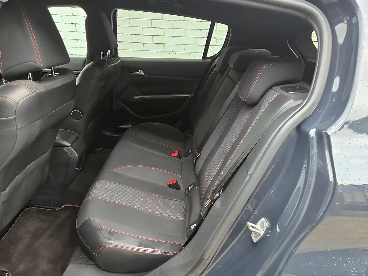 Used 2016 Peugeot 308 GT Line Grey - Interior and Exterior details 15