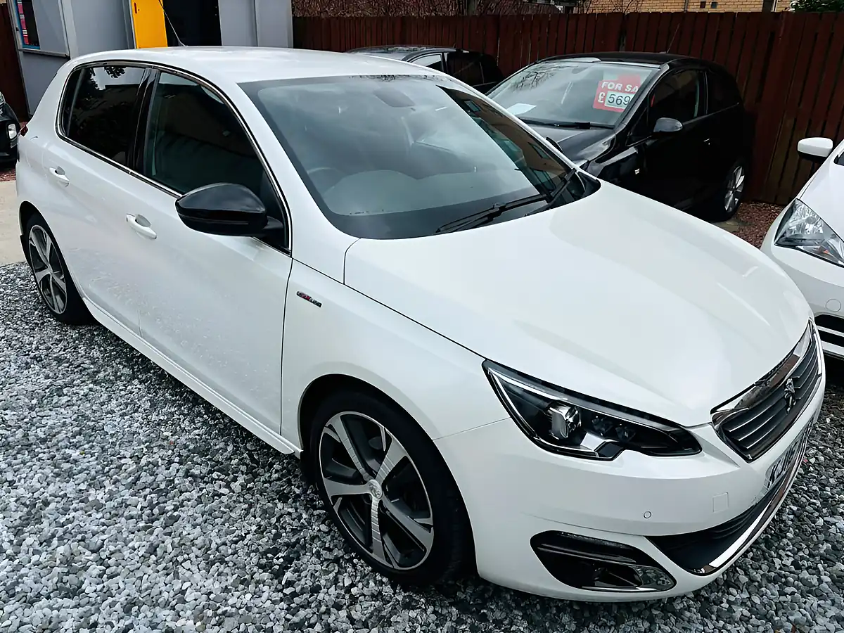 Used 2016 Peugeot 308 GT Line Pearlescent - Interior and Exterior details 10