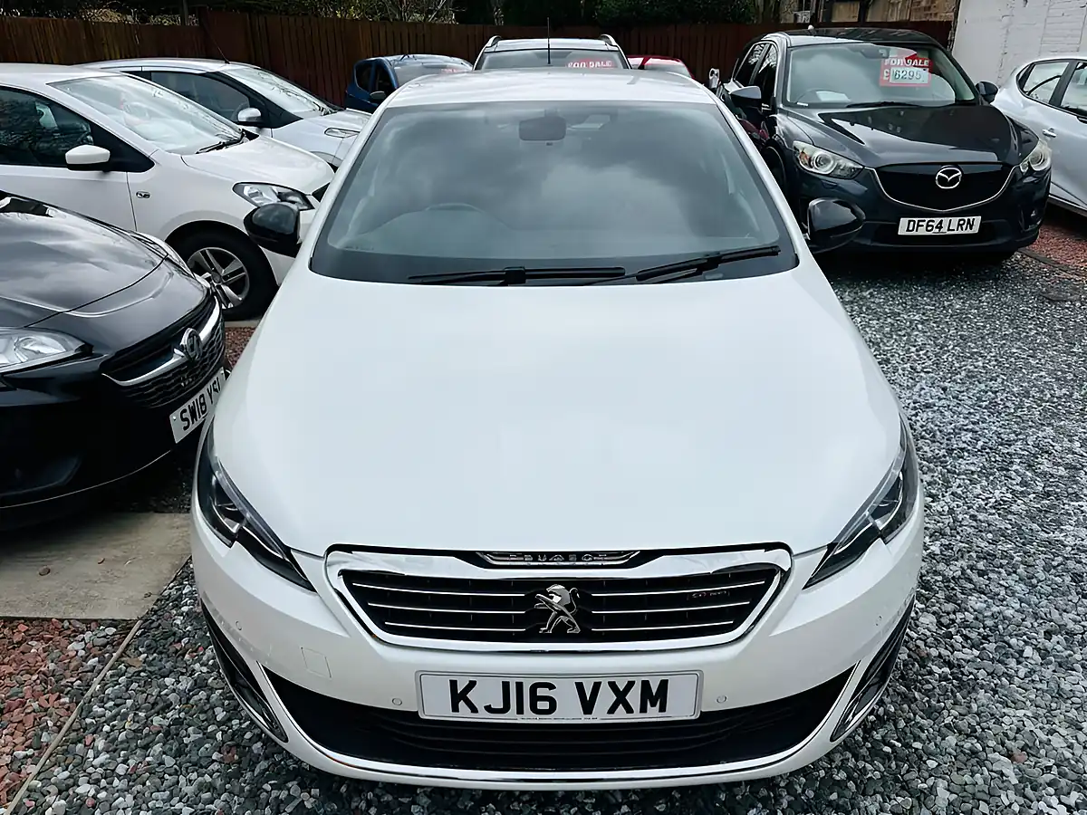 Used 2016 Peugeot 308 GT Line Pearlescent - Interior and Exterior details 3