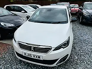 Used 2016 Peugeot 308 GT Line Pearlescent - Interior and Exterior details 7