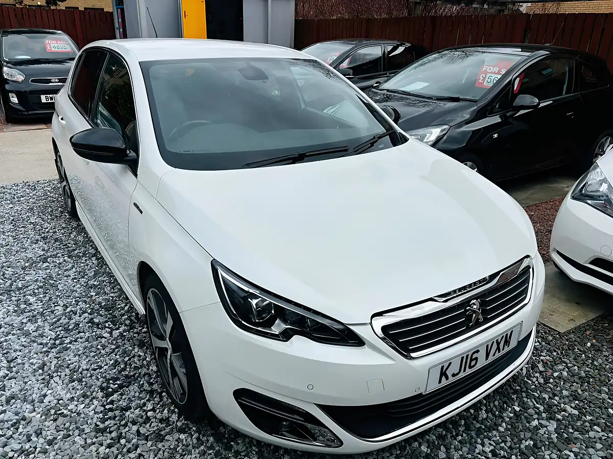 Used 2016 Peugeot 308 GT Line Pearlescent - Interior and Exterior details 9