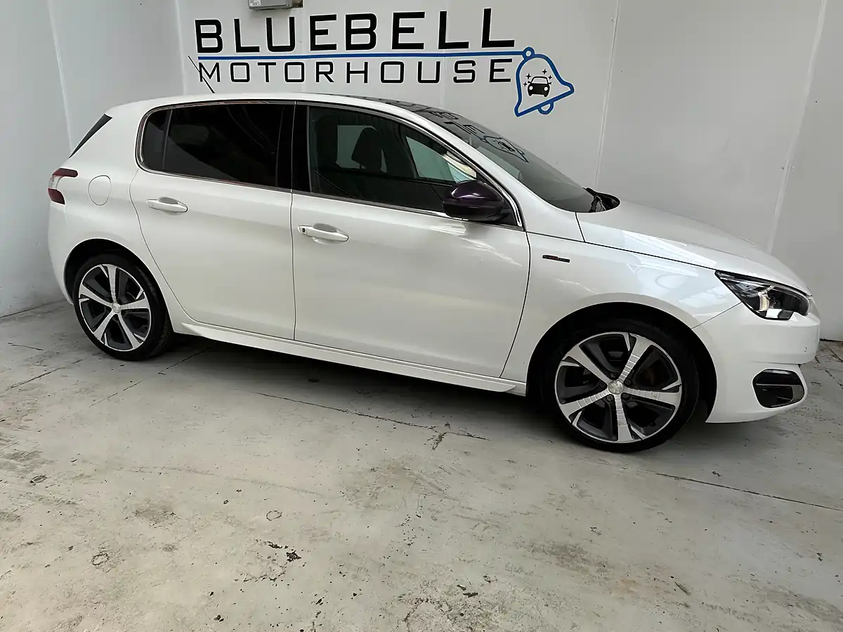 Used 2016 Peugeot 308 GT Line White - Interior and Exterior details 6