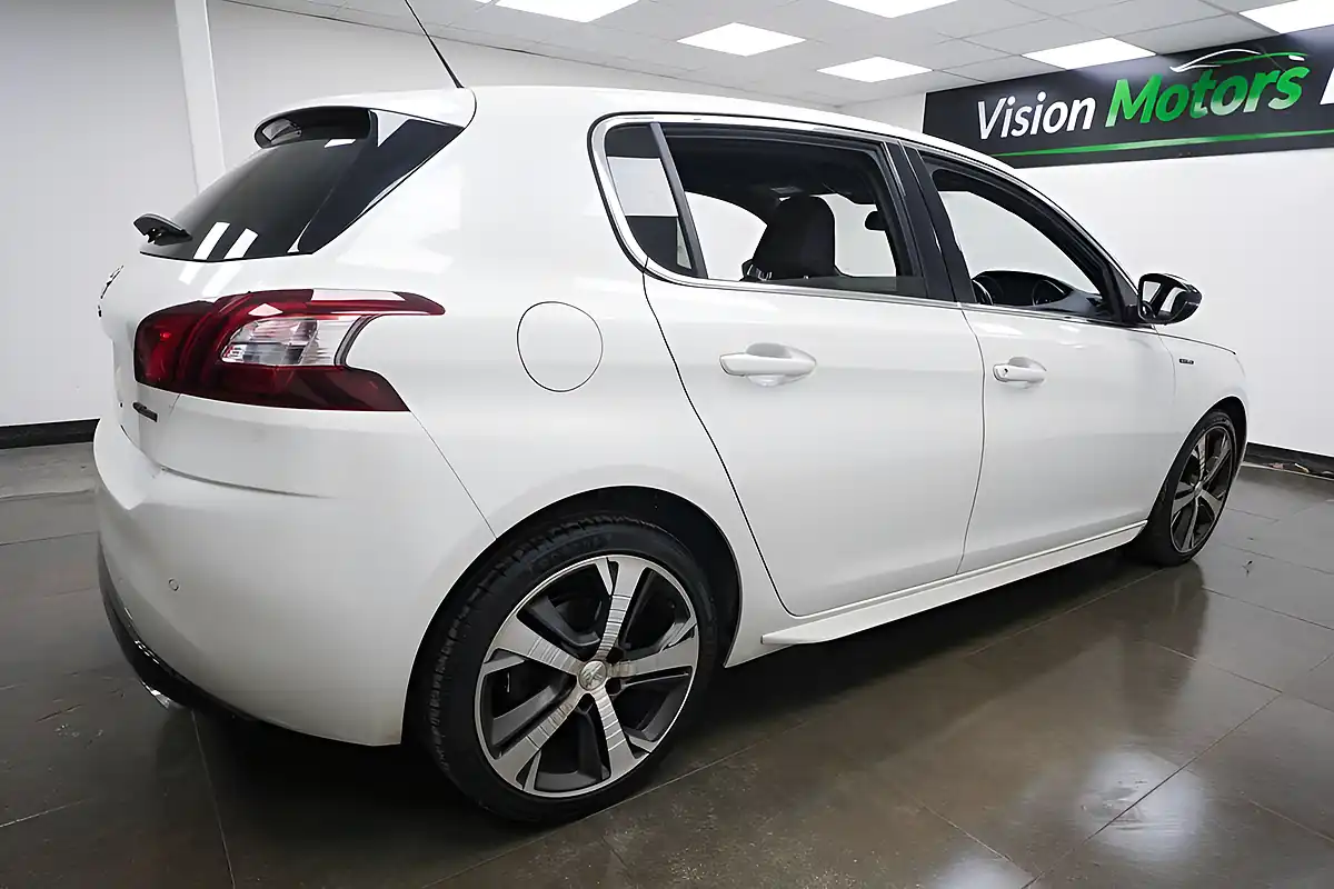 Used 2016 Peugeot 308 GT Line White - Interior and Exterior details 3
