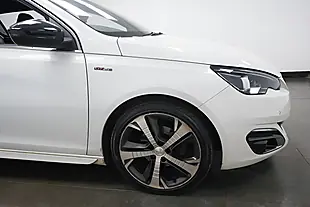 Used 2016 Peugeot 308 GT Line White - Interior and Exterior details 4