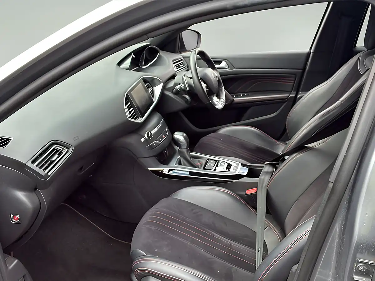 Used 2016 Peugeot 308 GT Sw Grey - Interior and Exterior details 7