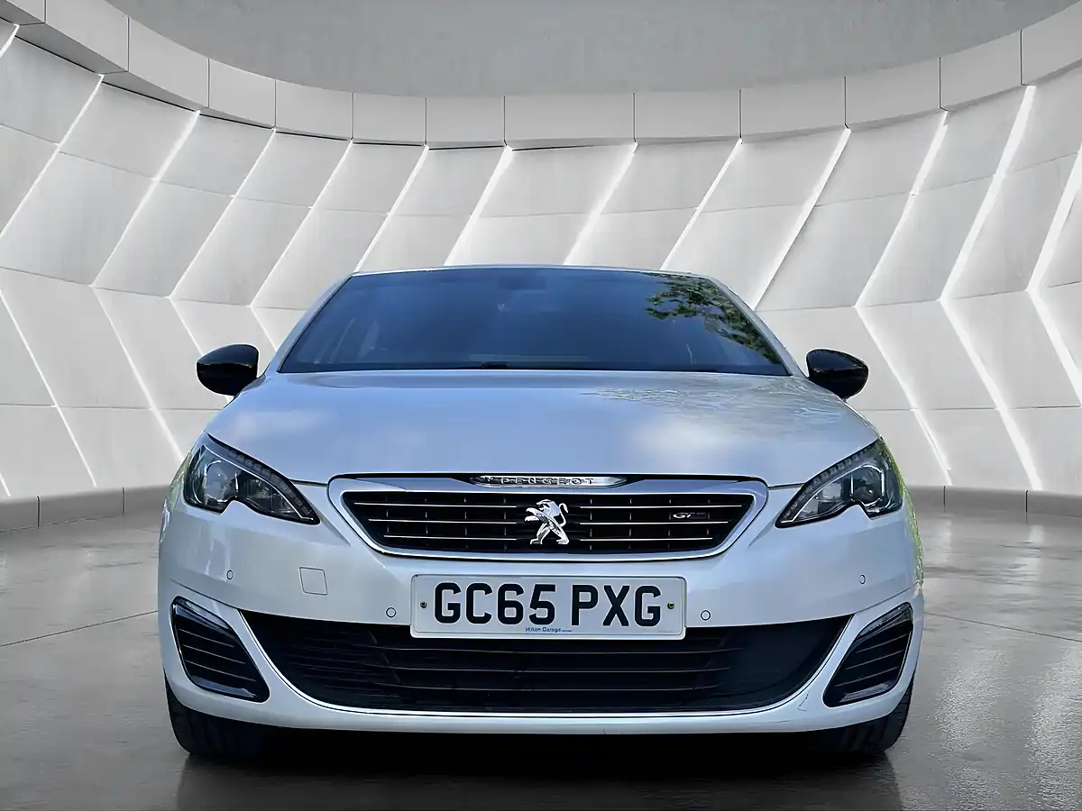 Used 2016 Peugeot 308 GT White - Interior and Exterior details 10