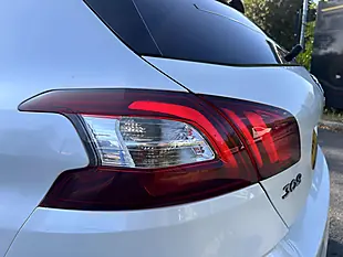 Used 2016 Peugeot 308 GT White - Interior and Exterior details 19