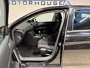 Used 2016 Peugeot 308 Sw Active Black - Interior and Exterior details 9
