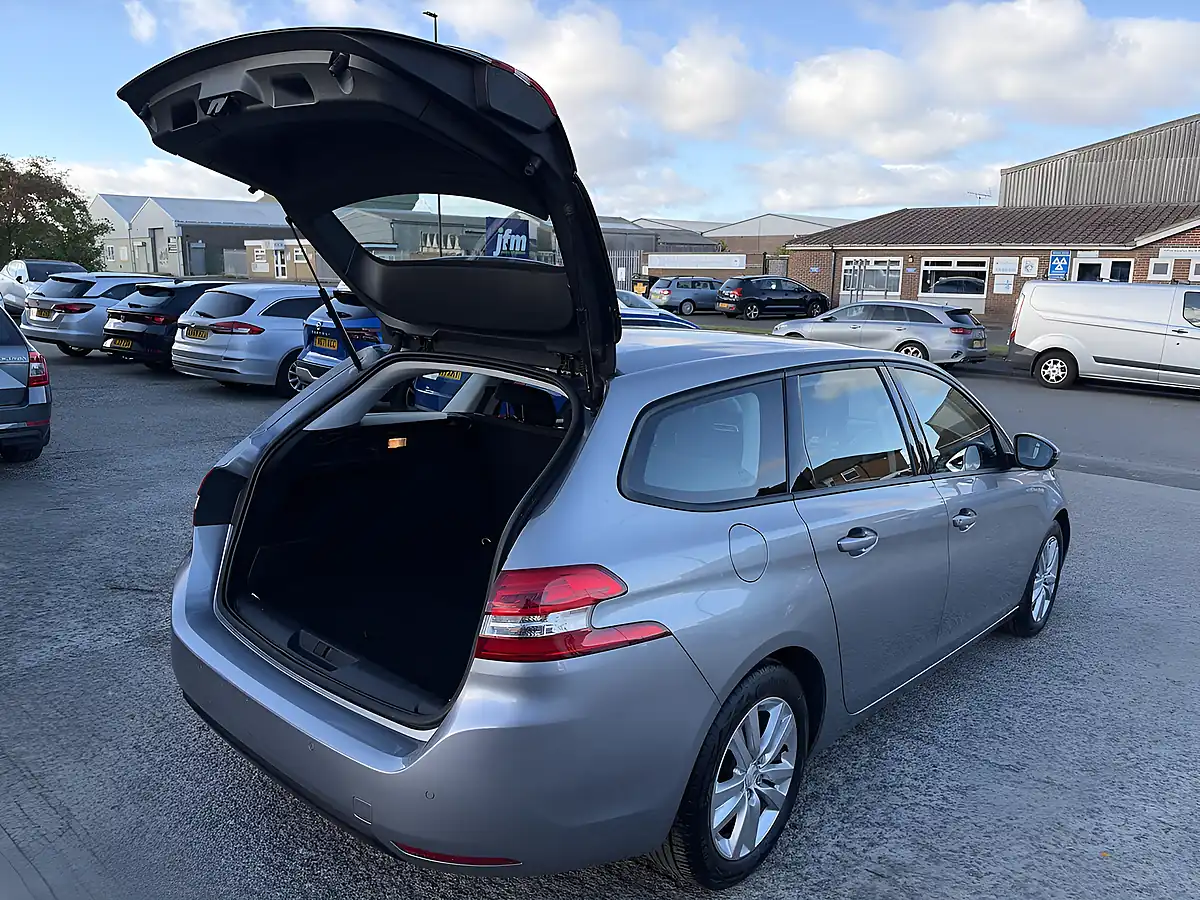 Used 2016 Peugeot 308 Sw Active Grey Metallic - Interior and Exterior details 17