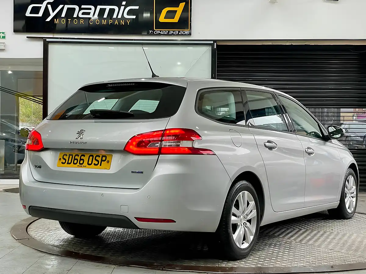 Used 2016 Peugeot 308 Sw Active Silver - Interior and Exterior details 5