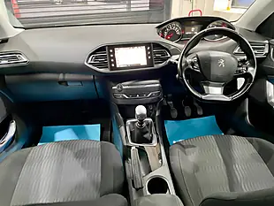 Used 2016 Peugeot 308 Sw Active Silver - Interior and Exterior details 9
