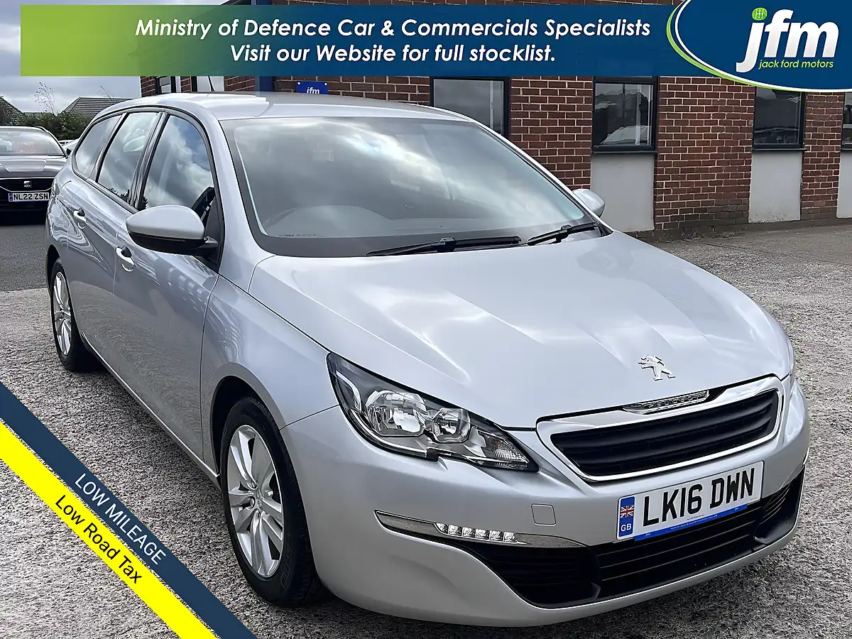 Used 2016 Peugeot 308 Sw Active Silver Met - Interior and Exterior details 2