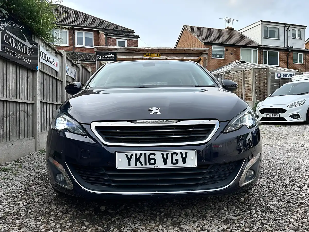 Used 2016 Peugeot 308 Sw Allure Blue - Interior and Exterior details 11