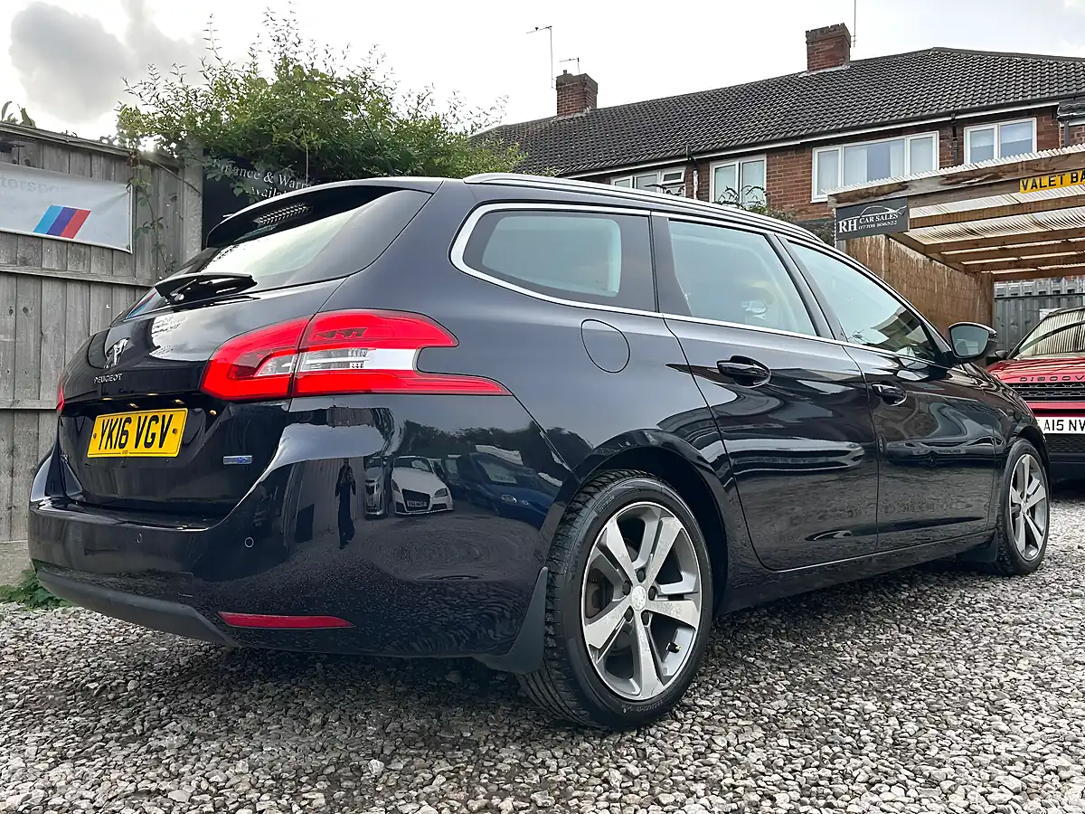 Used 2016 Peugeot 308 Sw Allure Blue - Interior and Exterior details 12