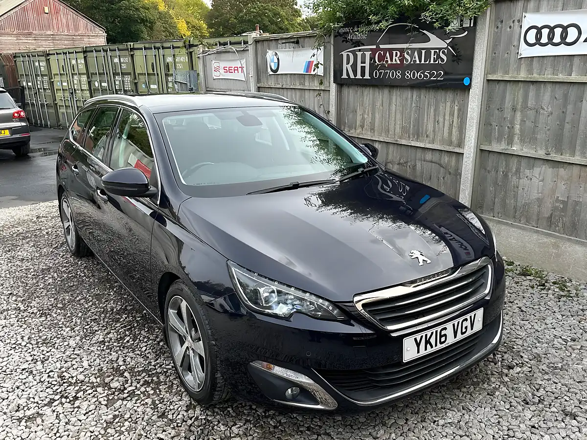 Used 2016 Peugeot 308 Sw Allure Blue - Interior and Exterior details 14