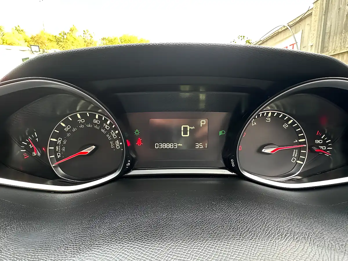 Used 2016 Peugeot 308 Sw Allure Blue - Interior and Exterior details 15