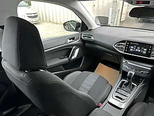 Used 2016 Peugeot 308 Sw Allure Blue - Interior and Exterior details 3