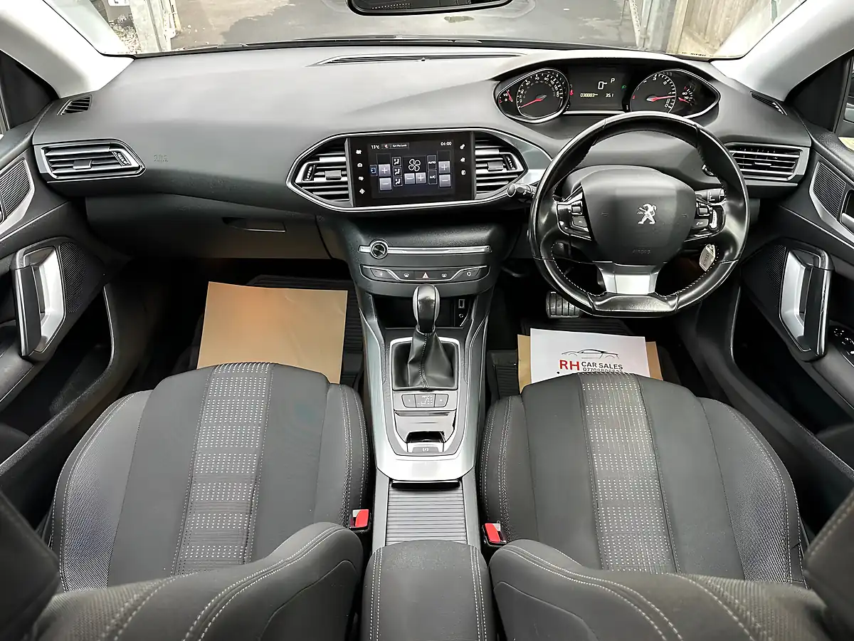 Used 2016 Peugeot 308 Sw Allure Blue - Interior and Exterior details 4