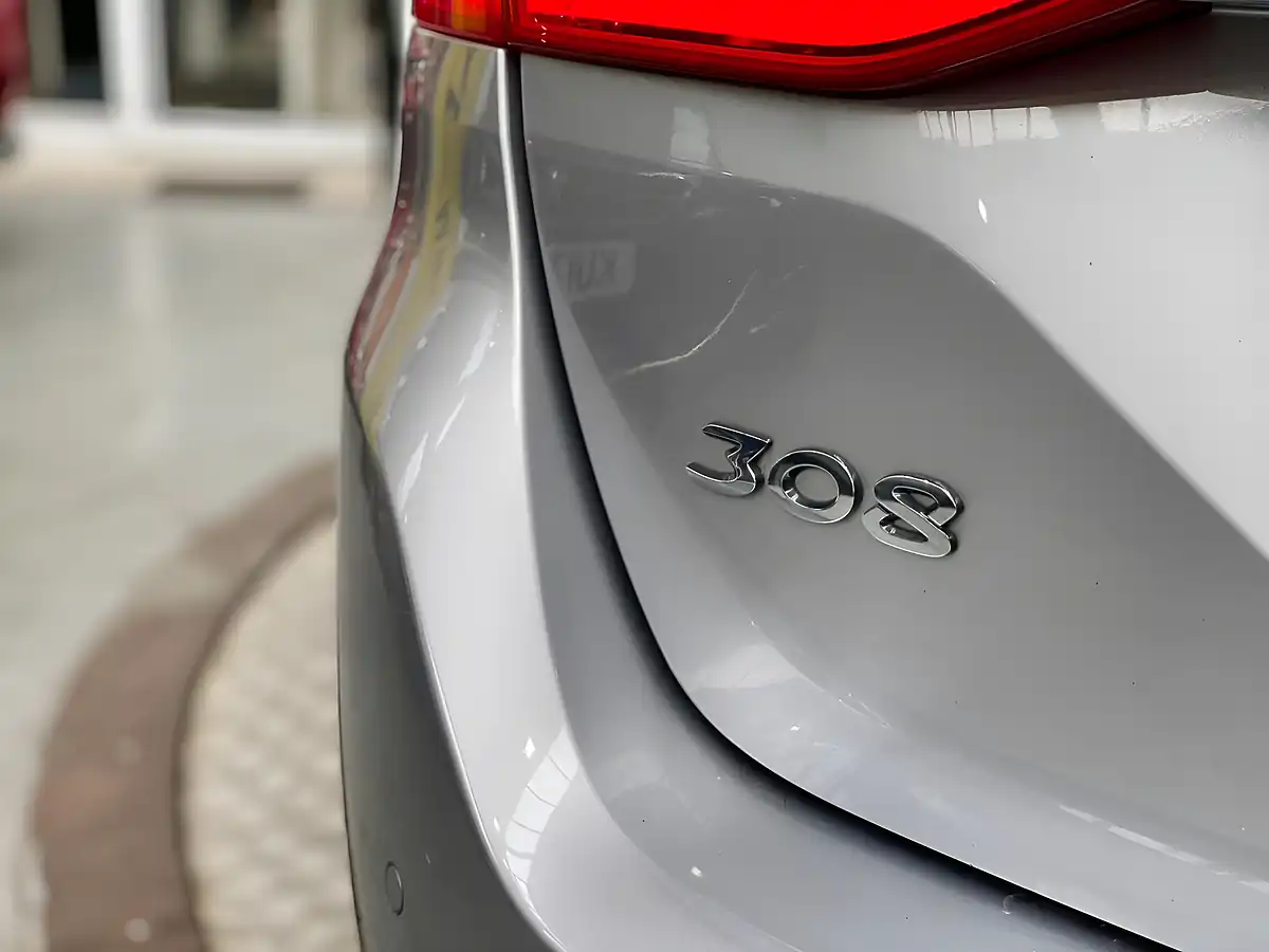 Used 2016 Peugeot 308 Sw Allure Grey - Interior and Exterior details 12