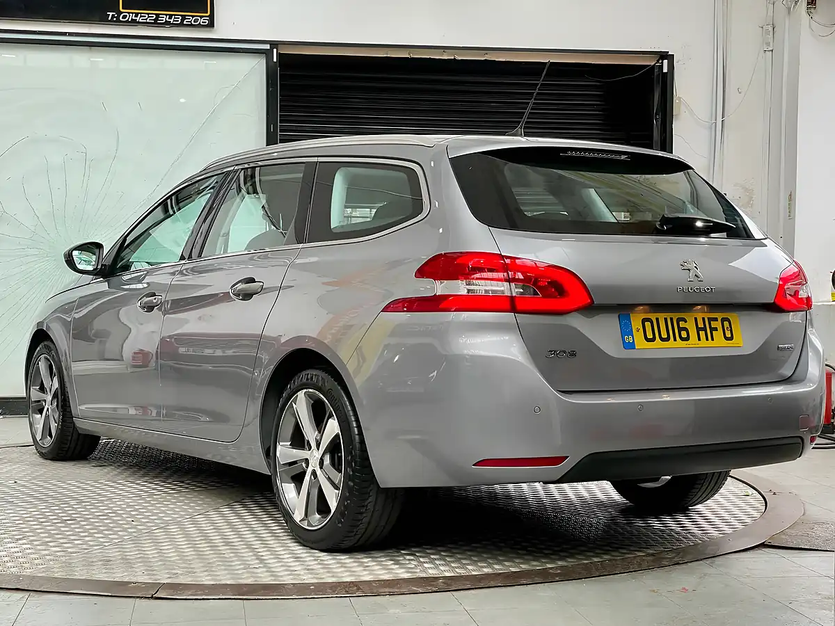 Used 2016 Peugeot 308 Sw Allure Grey - Interior and Exterior details 5