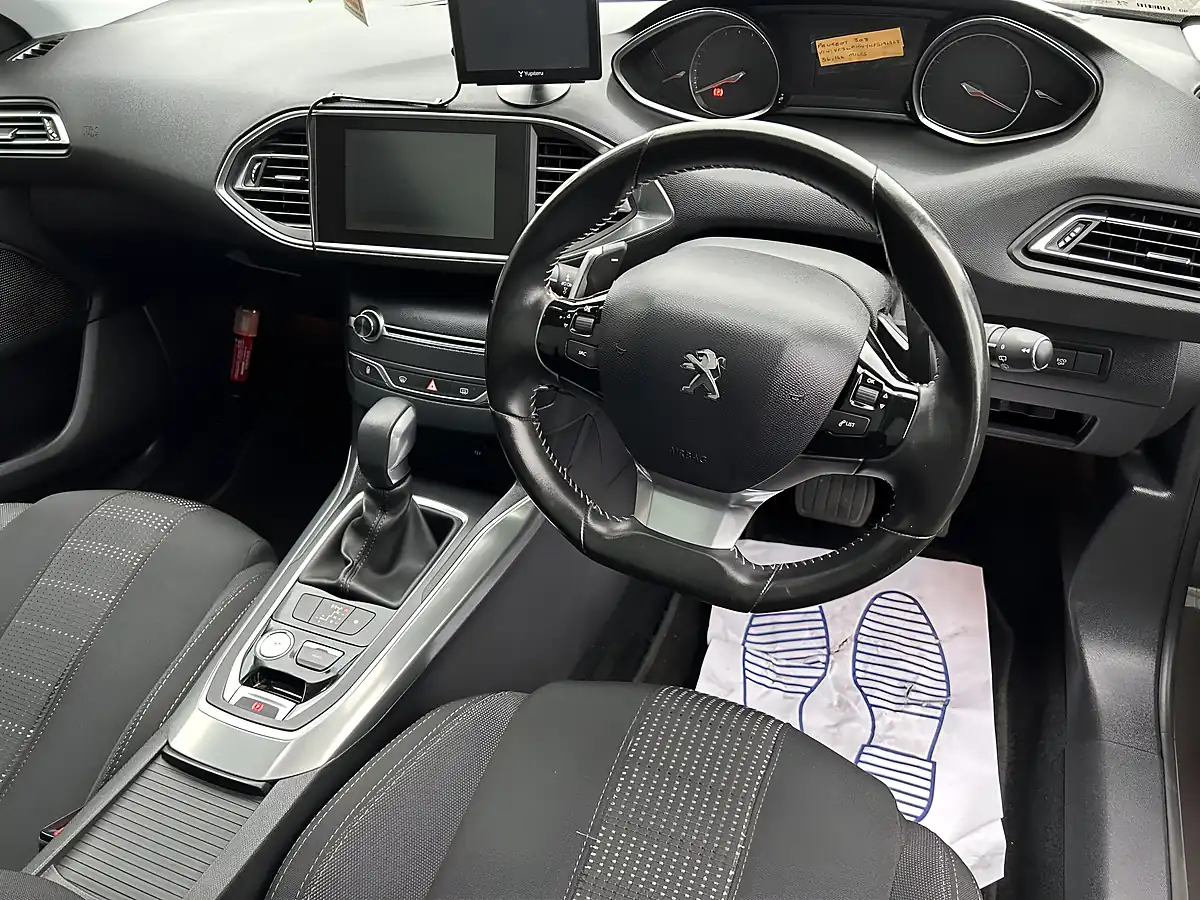 Used 2016 Peugeot 308 Sw Brown - Interior and Exterior details 18