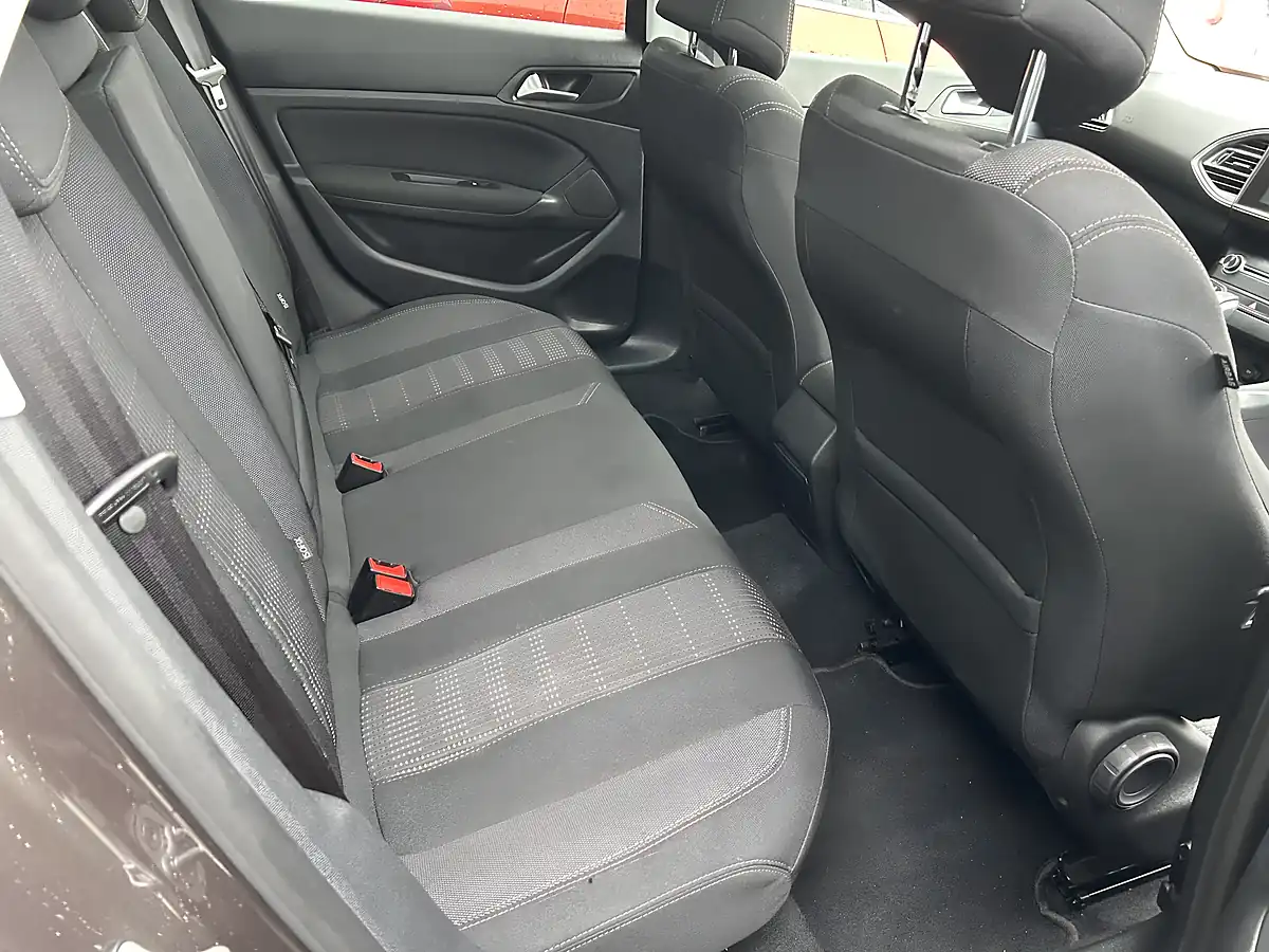 Used 2016 Peugeot 308 Sw Brown - Interior and Exterior details 9