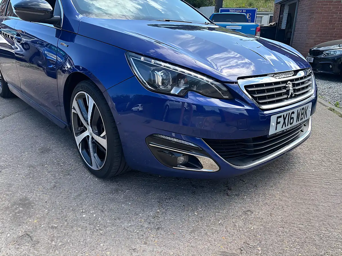 Used 2016 Peugeot 308 Sw GT Line Blue - Interior and Exterior details 2