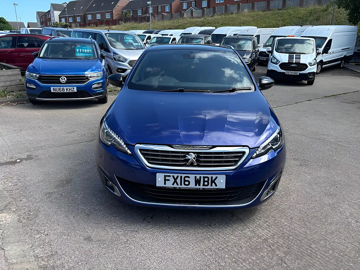 Used 2016 Peugeot 308 Sw GT Line Blue - Interior and Exterior details 4
