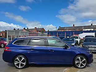 Used 2016 Peugeot 308 Sw GT Line Blue - Interior and Exterior details 8