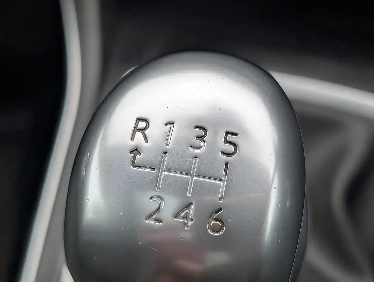 Used 2016 Peugeot 308 Sw GT Line Magnetic Blue - Interior and Exterior details 16