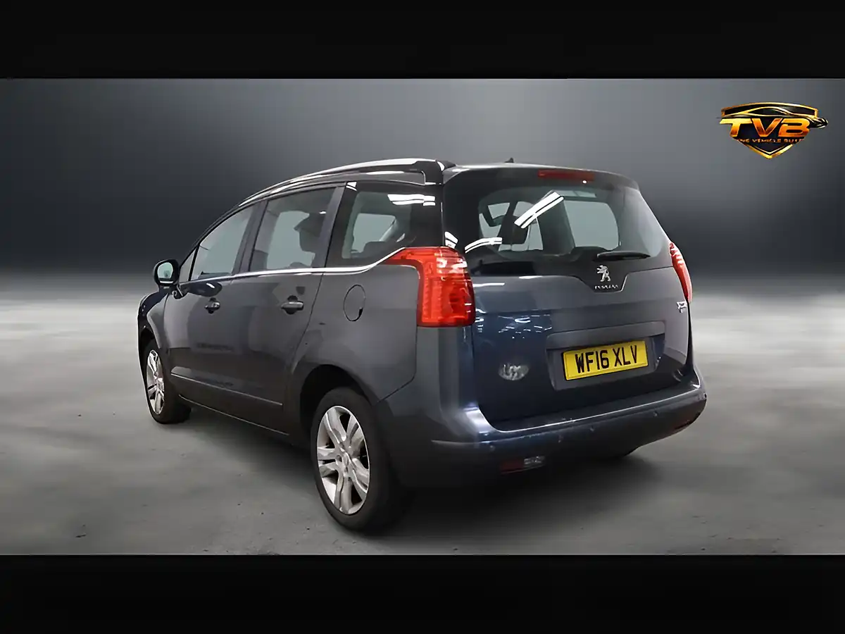 Used 2016 Peugeot 5008 Active Blue Shark Grey - Interior and Exterior details 3