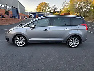 Used 2016 Peugeot 5008 Allure Grey - Interior and Exterior details 5