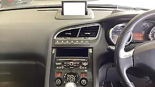 Used 2016 Peugeot 5008 Allure Silver - Interior and Exterior details 13