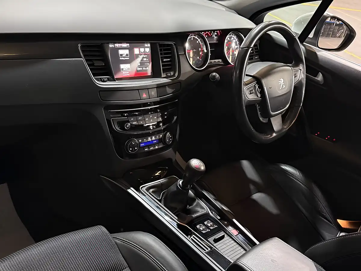 Used 2016 Peugeot 508 Allure White - Interior and Exterior details 14