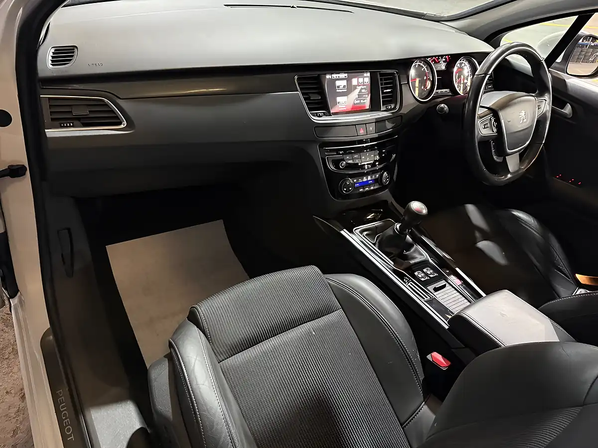 Used 2016 Peugeot 508 Allure White - Interior and Exterior details 17