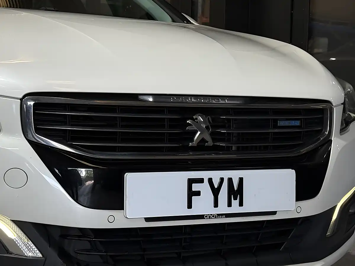 Used 2016 Peugeot 508 Allure White - Interior and Exterior details 18