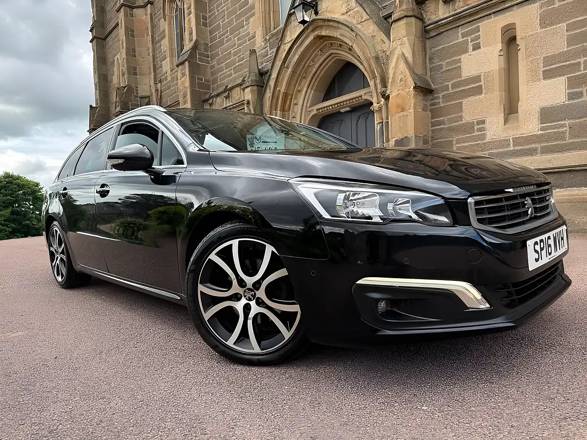 Used 2016 Peugeot 508 Sw Allure Black - Front View