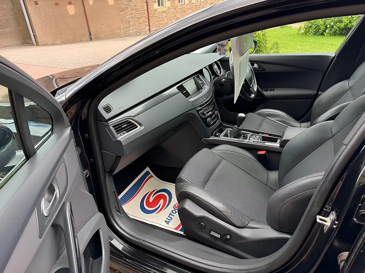Used 2016 Peugeot 508 Sw Allure Black - Interior and Exterior details 7