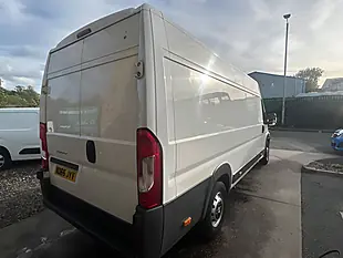 Used 2016 Peugeot Boxer 435 L4 H2 White - Interior and Exterior details 10