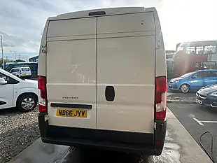 Used 2016 Peugeot Boxer 435 L4 H2 White - Interior and Exterior details 11