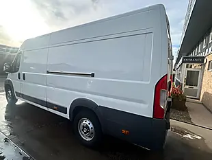 Used 2016 Peugeot Boxer 435 L4 H2 White - Interior and Exterior details 8