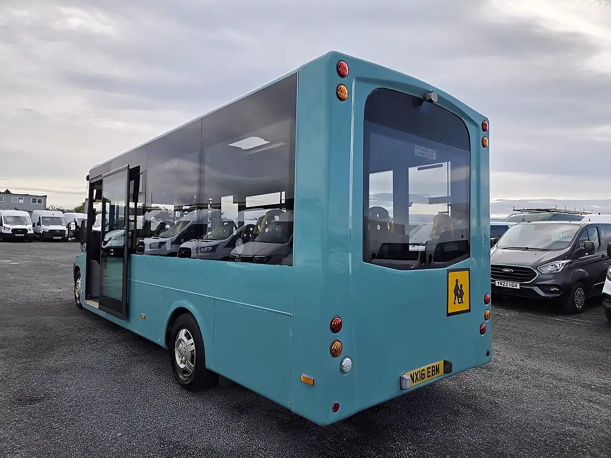 Used 2016 Peugeot Boxer 440 Back To Back Chassis Cab Green - Interior and Exterior details 4