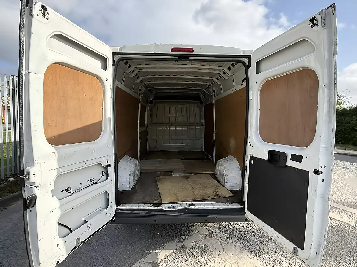 Used 2016 Peugeot Boxer L3H2 - Interior and Exterior details 12