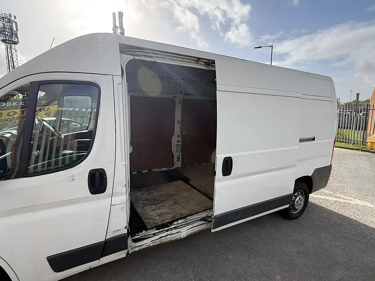 Used 2016 Peugeot Boxer L3H2 - Interior and Exterior details 13