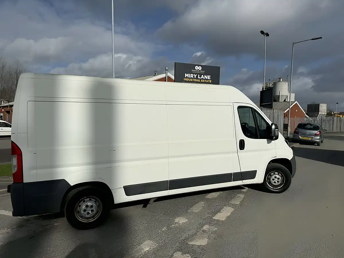 Used 2016 Peugeot Boxer L3H2 - Interior and Exterior details 6